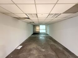 Lucky Plaza (D9), Retail #576204201